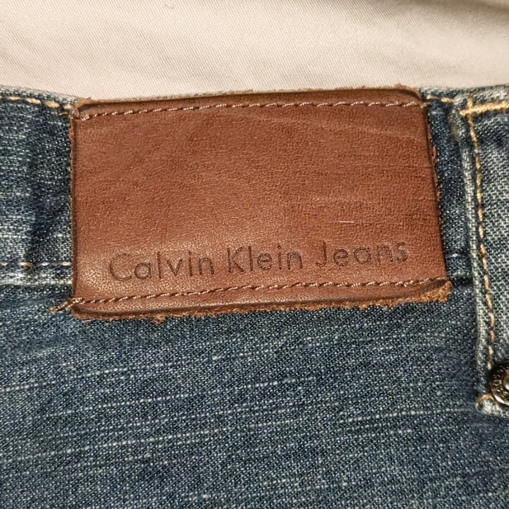 Boys Calvin Klein Denim Shorts Size 18 - Picture 5 of 6